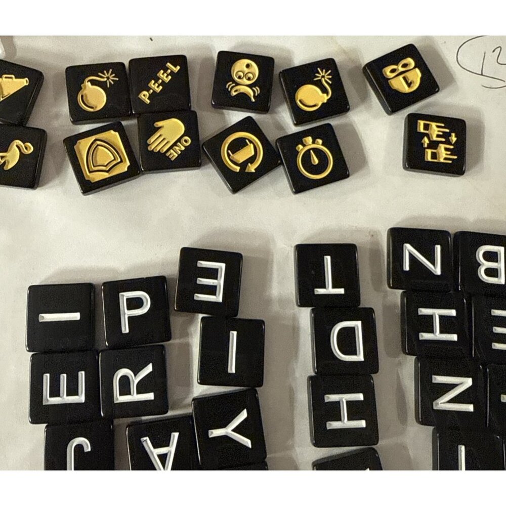 Bananagrams Party Edition Anagram Word Tile Game Incomplete - Picture 6 of 7